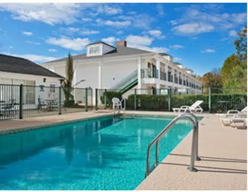 Baymont By Wyndham Motel 2*