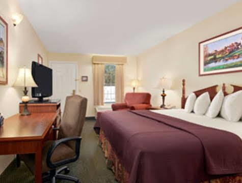 Baymont By Wyndham