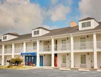 Motel Baymont By Wyndham